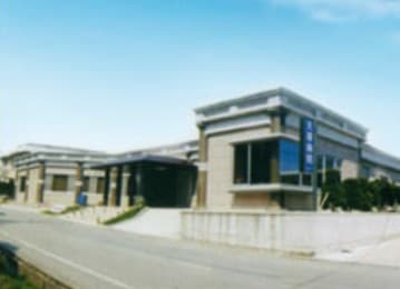 officeMainImageBlurLeft