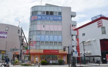 officeMainImageBlurLeft