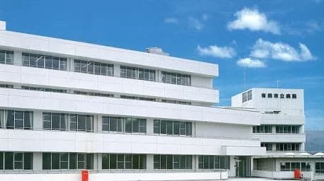 officeMainImageBlurLeft
