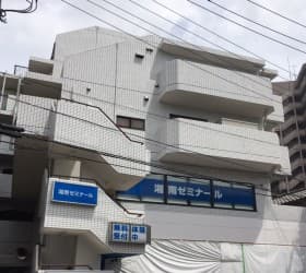 officeMainImageBlurLeft