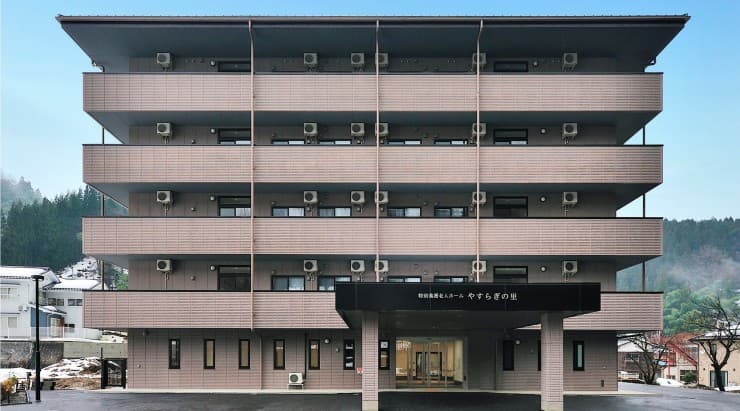 officeMainImageBlurLeft