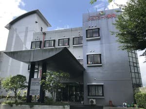 officeMainImageBlurLeft