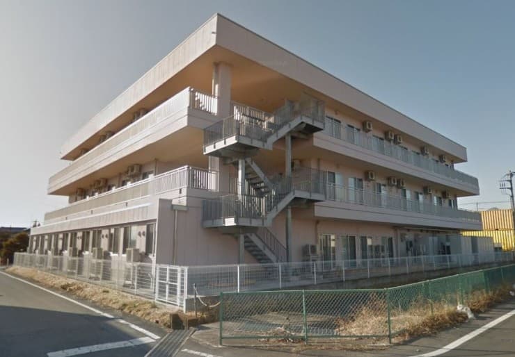 officeMainImageBlurLeft