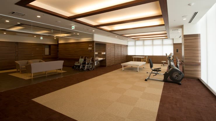officeMainImageBlurLeft