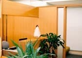 officeMainImageBlurLeft